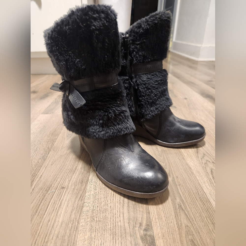 Bare Trap Boots!